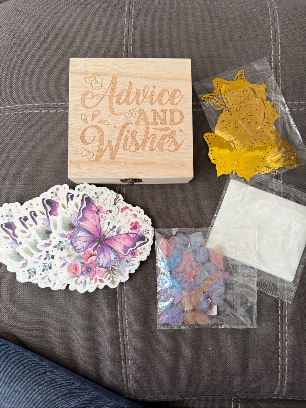 Baby  shower advice and Wishes Wooden Keepsake Box with Butterfly Card Set
